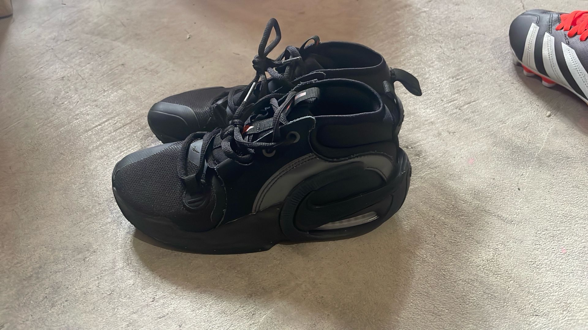 Nike Basketball Shoes Sz 3.5