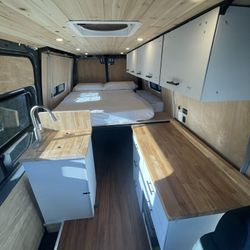 Mercedes Sprinter Camper Van