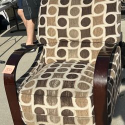 Like New Contemporary Arm Chair 