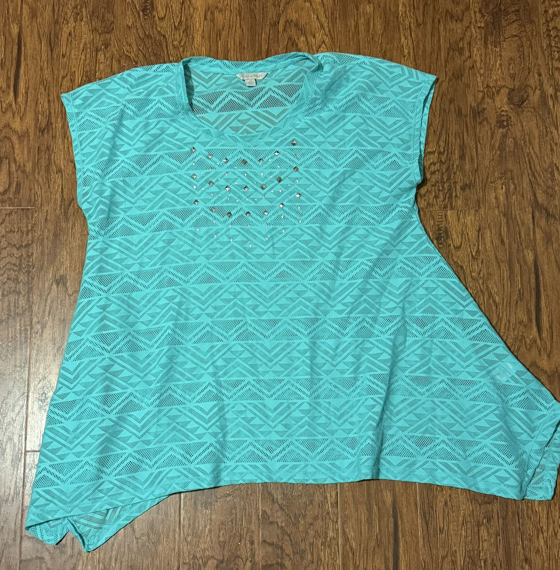 Laura Ashley Women’s Tunic Style Top