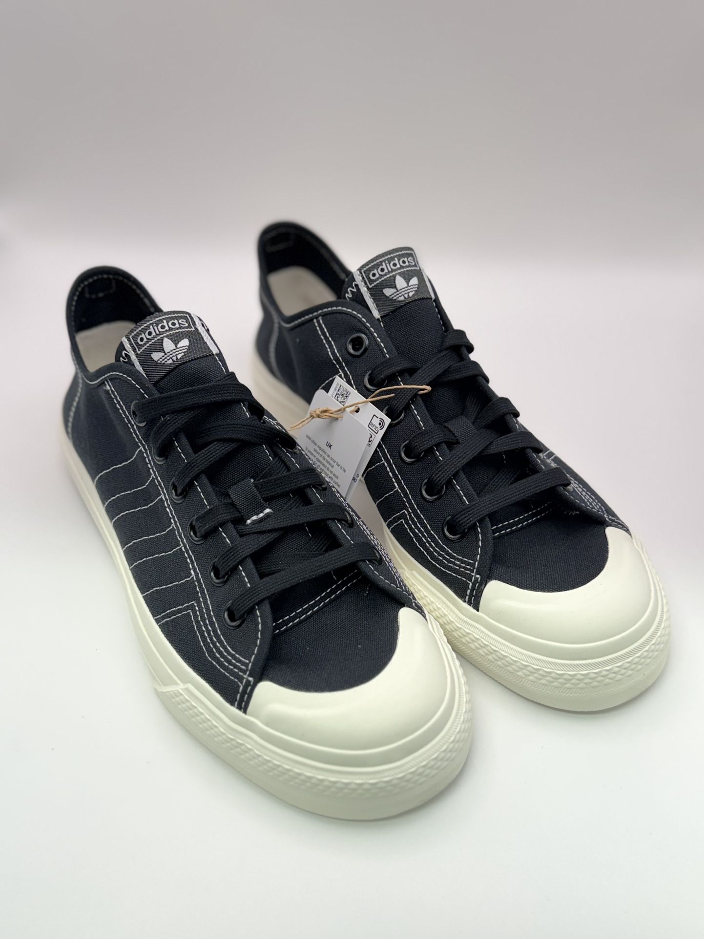 Adidas Nizza RF Core Black Size 9.5 Men’s/11 Women’s