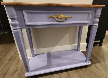 Lavender purple table
