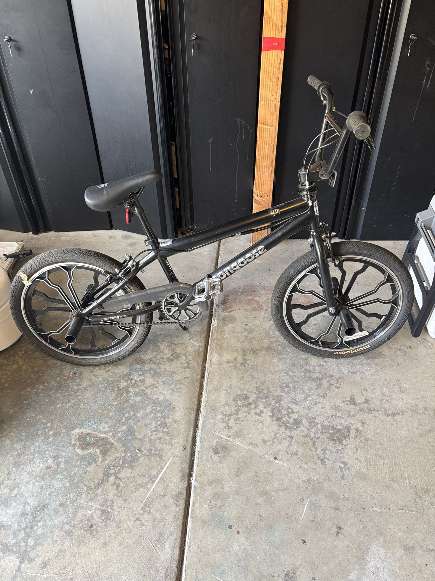 Brand new Mongoose rebel 20in BMX Bike