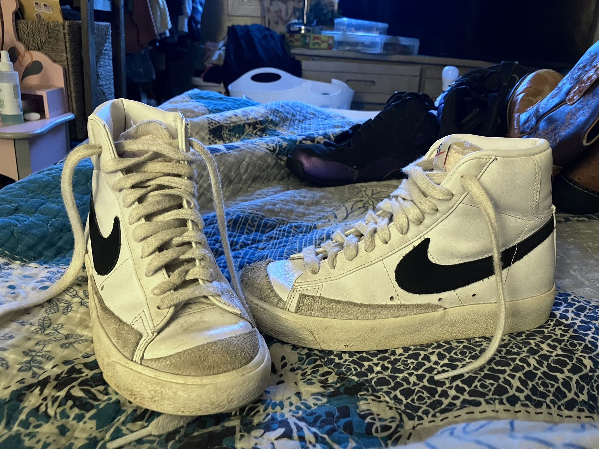 Nike Blazers Size 5 (woman)
