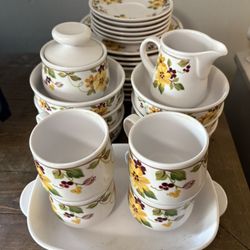 Noritake Progression China Japan Berredin 9083