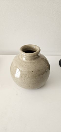 Small Desktop Round Vase