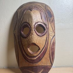 Hand-Carved Wooden Tribal Mask – Rustic Folk Art Wall Hanging – Abstract Face Design