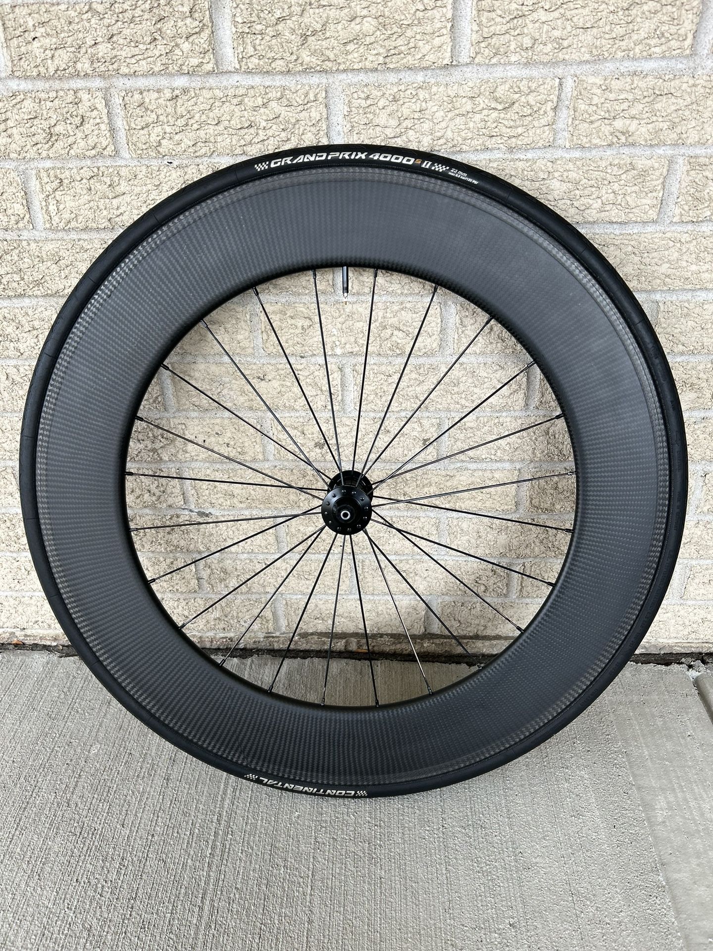 Carbon Fiber 88mm Front Disc Wheel 700c- Excellent Condition -Used