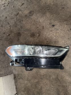 2013/2016 Driver & Passenger Ford Fusion Head Lights Parts 