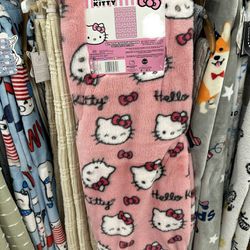 Hello Kitty Fluffy blanket 