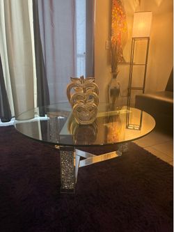 Table stand with decor
