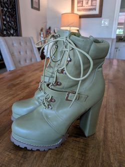 Women's Olive Green Platform Lace Up Boots Block Heel Size 10