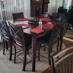 6 Person Dinette