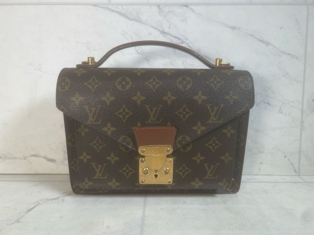 LV MONCEAU MONOGRAM PURSE (A1G003710)