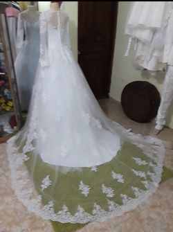 Brand new wedding dress