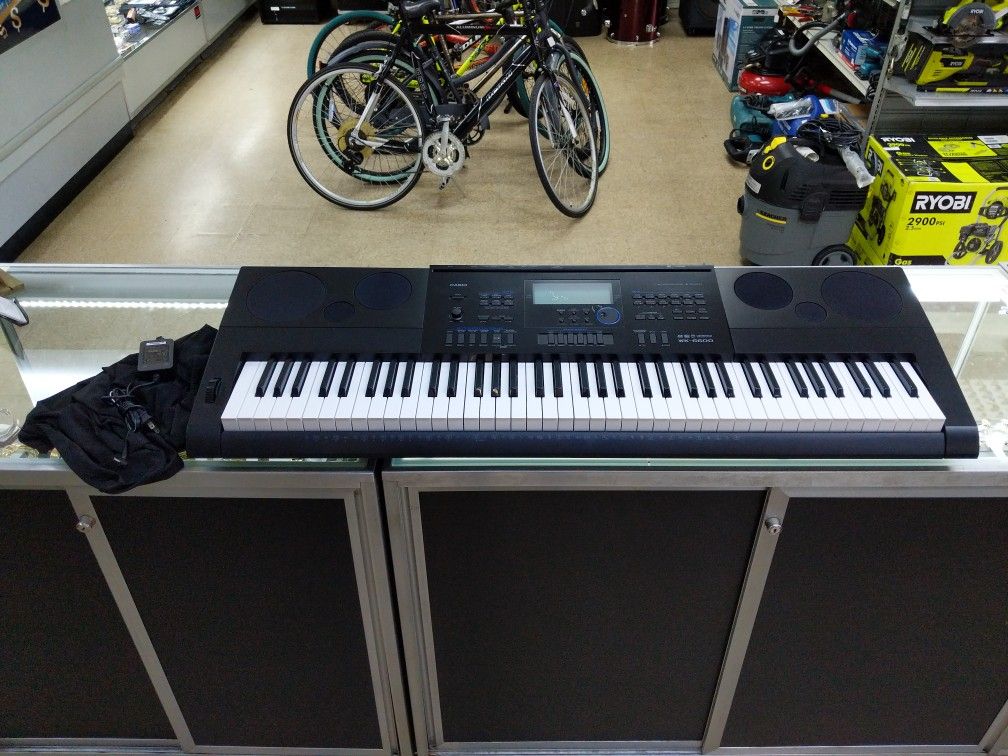 Casio WK-6600 76-Key Portable Keyboard