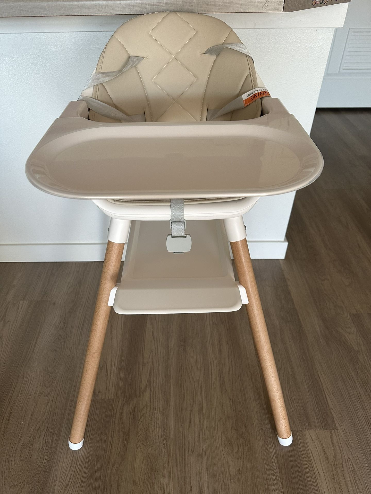 Ricuton High Chair