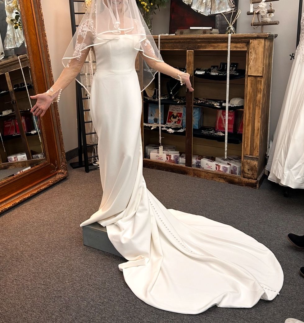 Beautiful Wedding Dress*NEW* Never worn