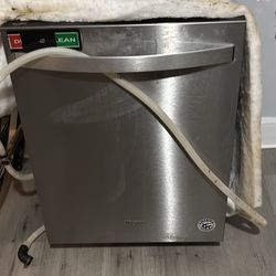 Whirlpool Dishwasher 