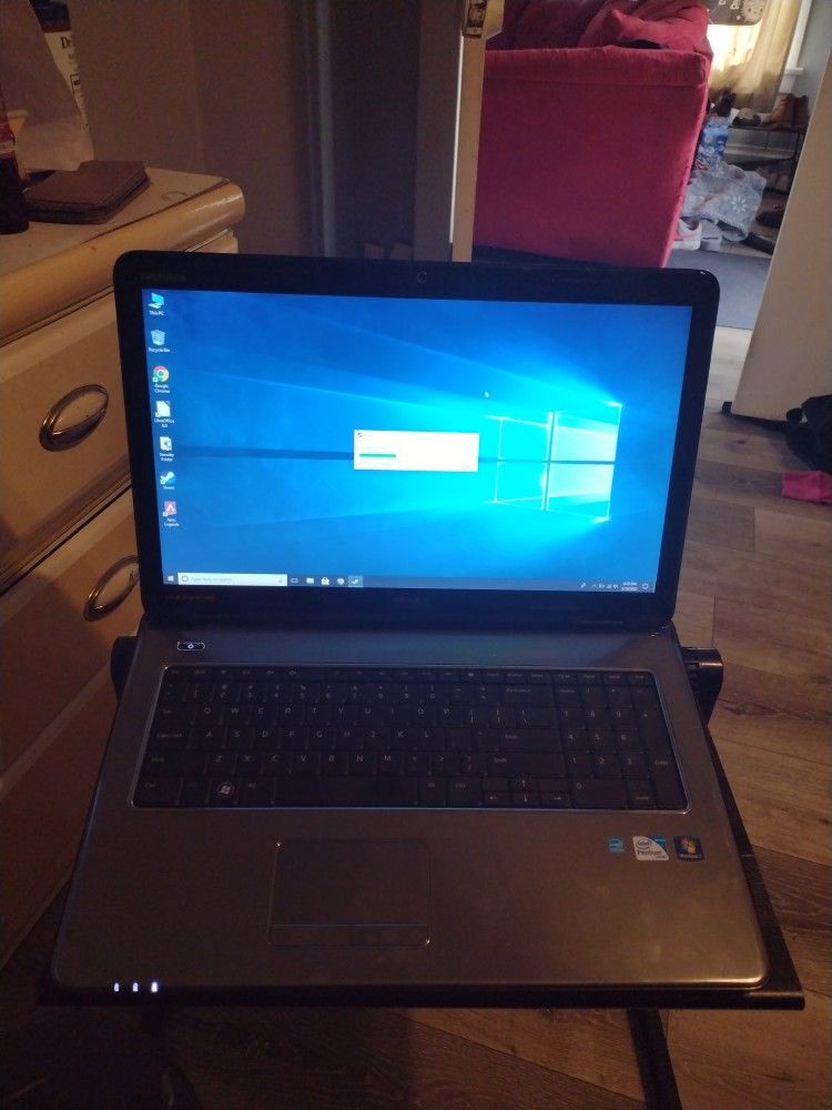Dell Windows 10 With Computer Cooling Fan Stand And Dell Printer