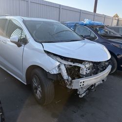 2025 Toyota sienna XLE