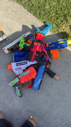 Nerf Blaster Mega Bundle – 8 Guns! (Various Series)