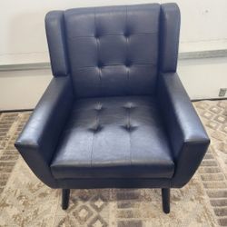 *** BLACK LEATHER CHAIR ***