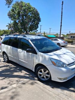 2004 Toyota Sienna