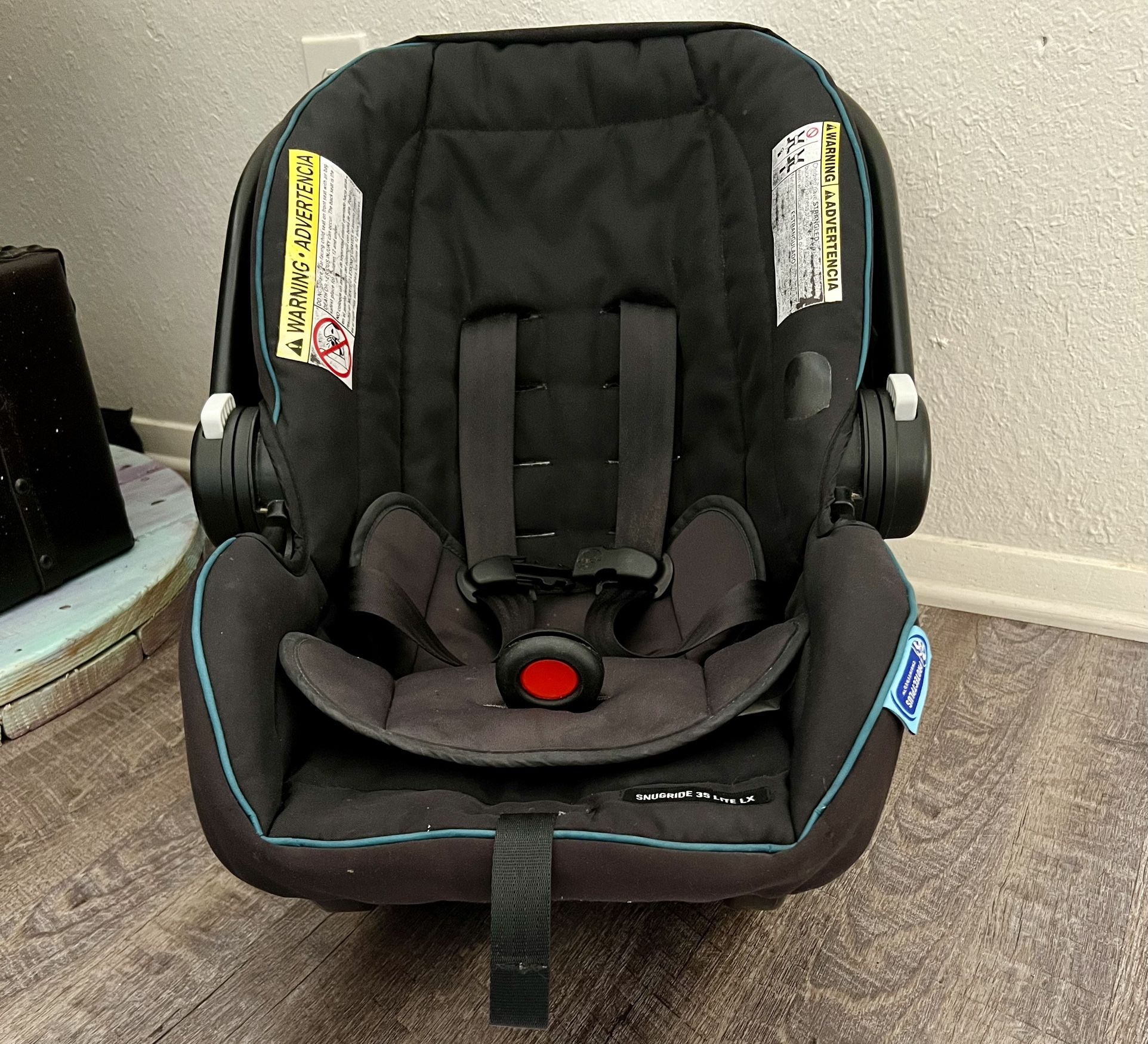 Graco Snug Ride 35Lx Car seat