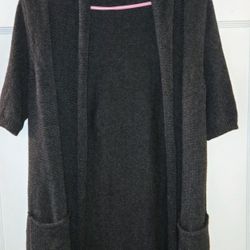 Gap Women's Cardigan Size M Short  Sleeve Open Front Knit Pockets