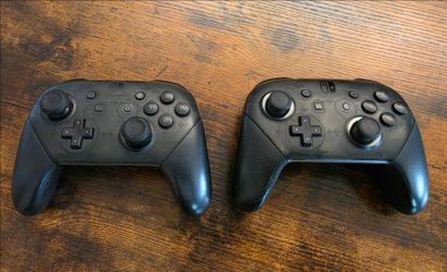 Nintendo switch pro controllers (2)