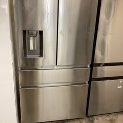 Samsung Refrigerator Counter Depth 36” Width/24” Depth 
