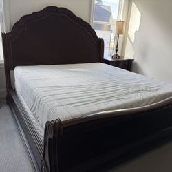 COMPLETE KING BEDROOM SET – Macy's Celine Collection ( Made By A.R.T Furniture)