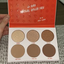 Bh Cosmetics Miss Claus Bronzer And Highlighter Palette