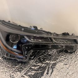 Toyota Corolla Passenger Side Headlight 23-24