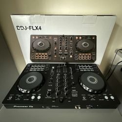 DDJ-FLX-4DJ Controller - Black
