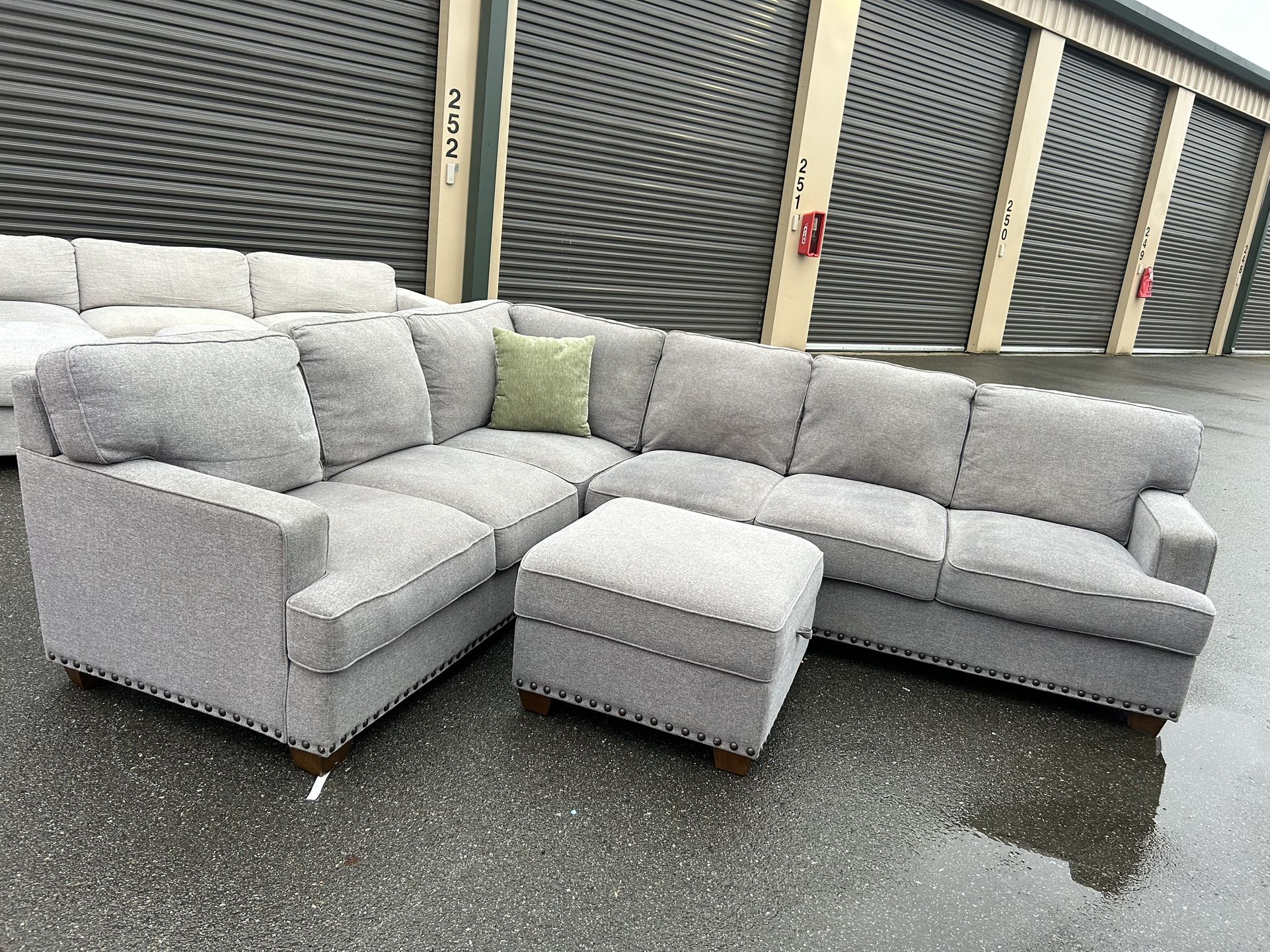 Sectional Couch 