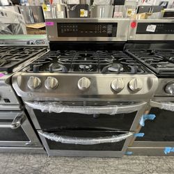 LG 30” Gas Stove In Stainless Steel New Open Box With Duo Oven
