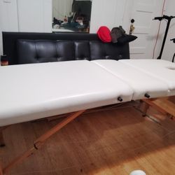 Leather Foldable Massage Table 