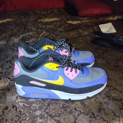 Nike AirMax size 6.5