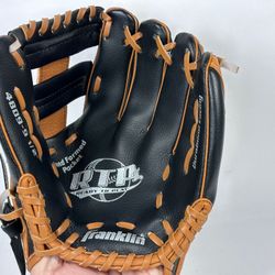 #893 Franklin RTP 4809 9 1/2" Youth Baseball/Softball Glove Black Right Hand