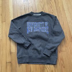 University of New Hampshire UNH Wildcats CrewNeck Sweatshirt Under Armour Gray