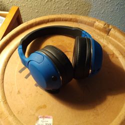Skull Candy Wireless Headphones.