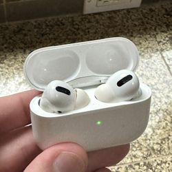 AirPods Pro (1st Generation)