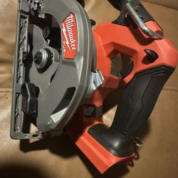 Milwaukee M18. Fuel. 6/12 Tool Only 