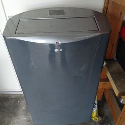 LG 14,000 BTU Portable Air Conditioner 