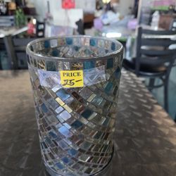 Lumiere Holder