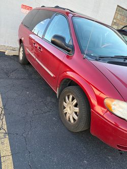 2005 Chrysler Town & Country