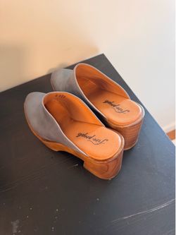 Free people clogs