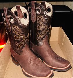 RD- Cowgirl boots (brand new)
